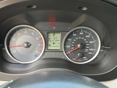 Used 2014 Subaru Forester 2.5i AWD/4WD image 21