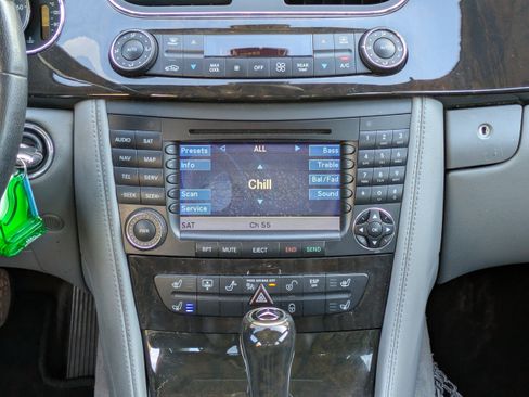 Used 2007 Mercedes-Benz CLS 550 image 14