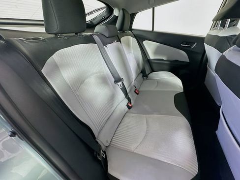 Used 2018 Toyota Prius Four Touring image 25