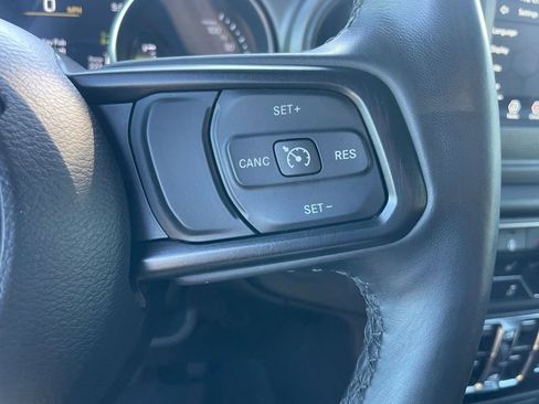 Used 2023 Jeep Wrangler Unlimited w/ Cold Weather Group AWD/4WD image 25