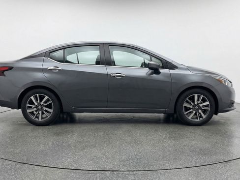 Used 2025 Nissan Versa SV image 11