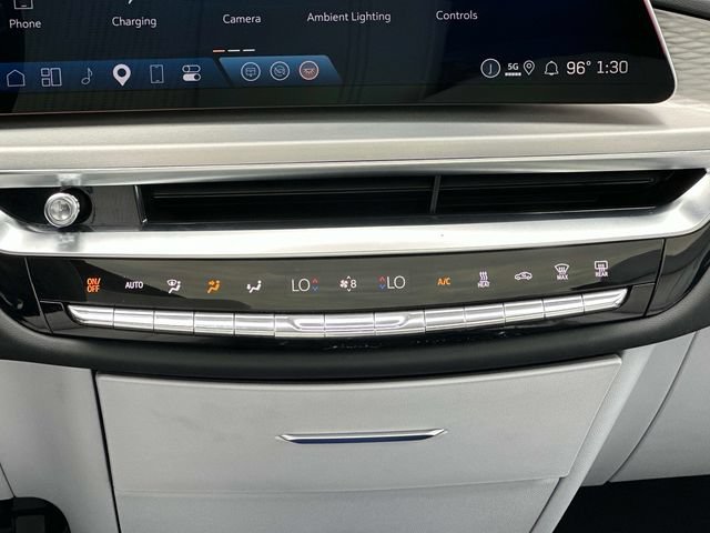 Certified 2025 Cadillac Lyriq Luxury w/ LPO, Floor Liner Package AWD/4WD image 5
