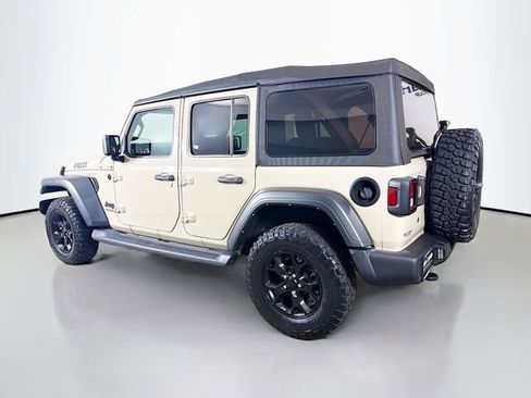 Used 2022 Jeep Wrangler Unlimited Sport image 5