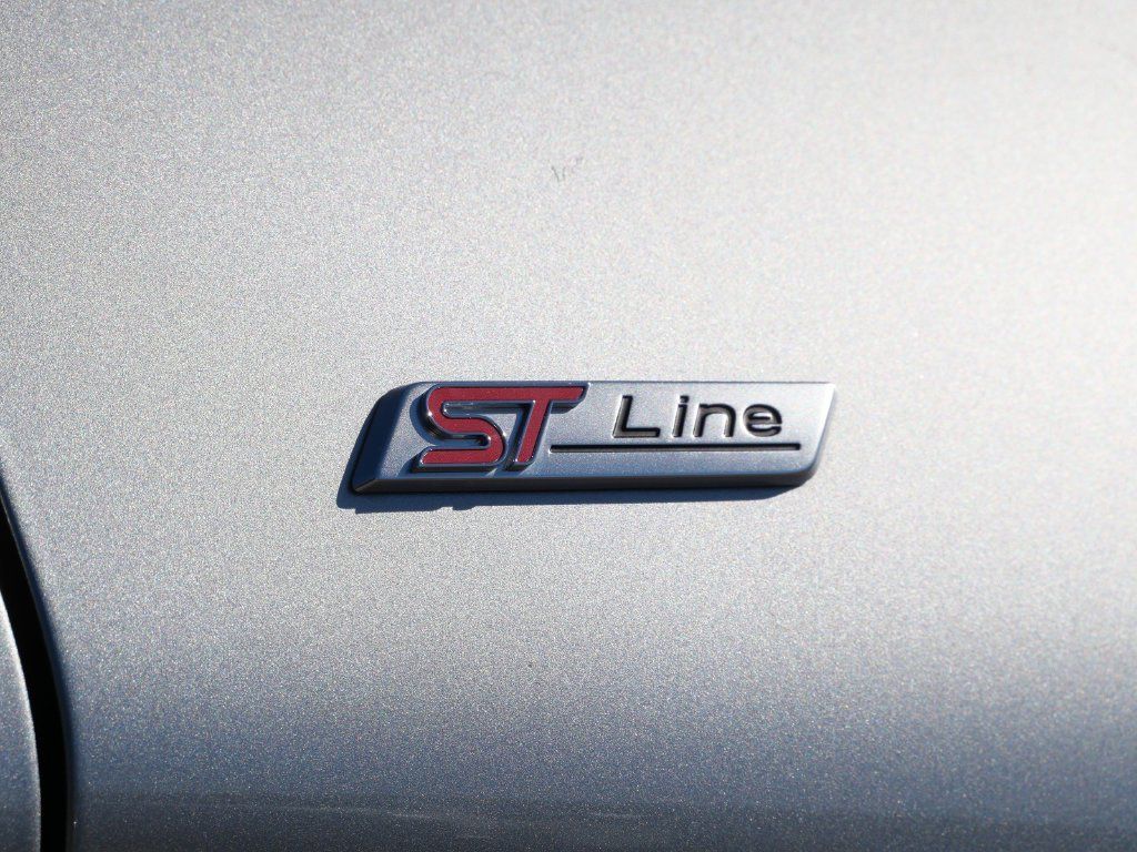 Used 2023 Ford Explorer ST-Line w/ Class IV Trailer Tow Package AWD/4WD image 10