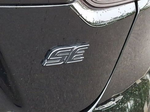 Certified 2025 Toyota Corolla SE w/ SE Premium Package FWD image 30
