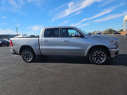 Used 2025 RAM 1500 Laramie image 9
