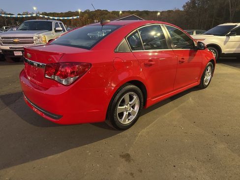 Used 2016 Chevrolet Cruze LT w/ Sun And Sound Package image 11