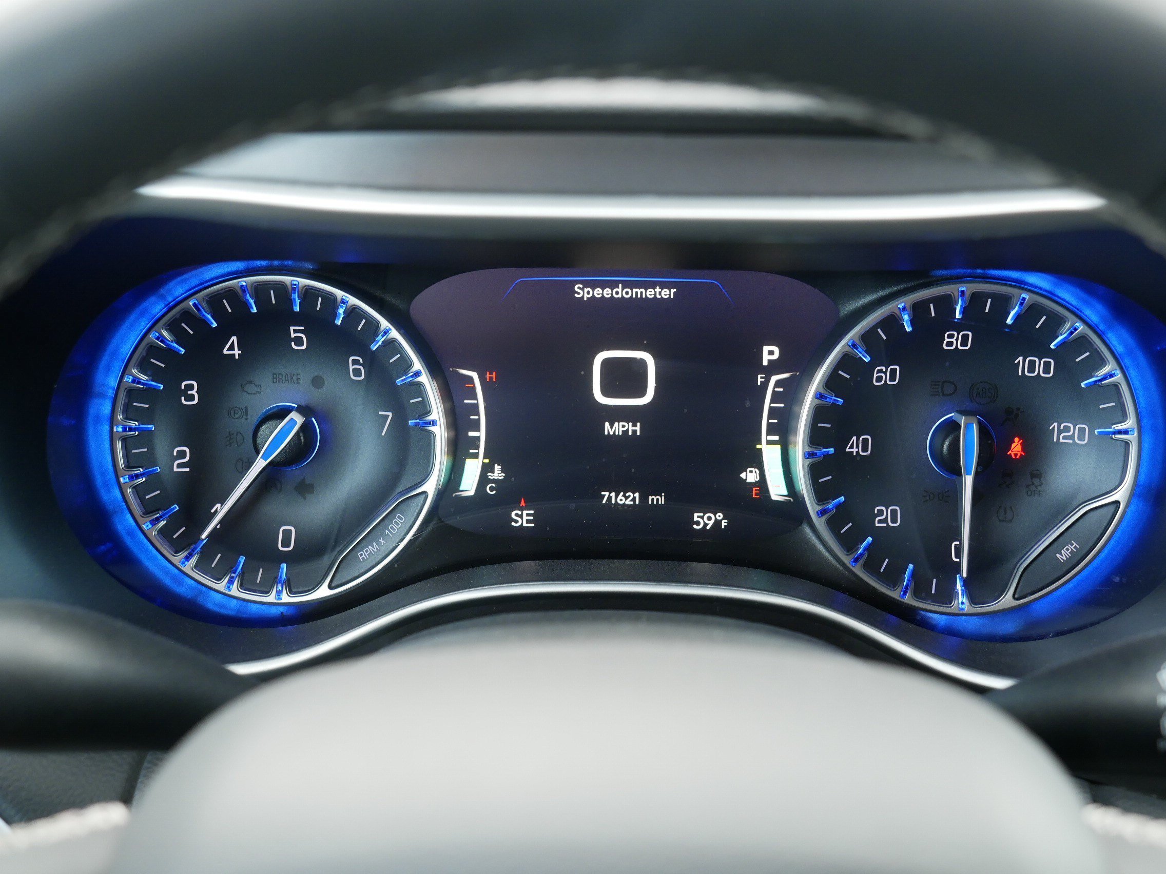 Used 2024 Chrysler Pacifica Touring-L FWD image 21