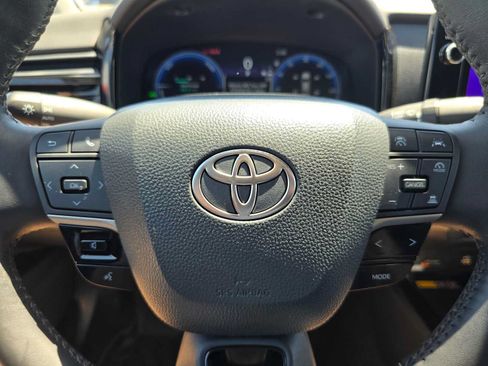 Certified 2025 Toyota Camry XLE FWD image 23
