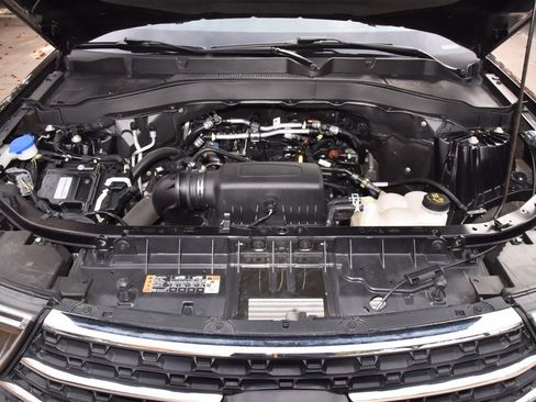 Certified 2023 Ford Explorer XLT w/ Equipment Group 202A image 37