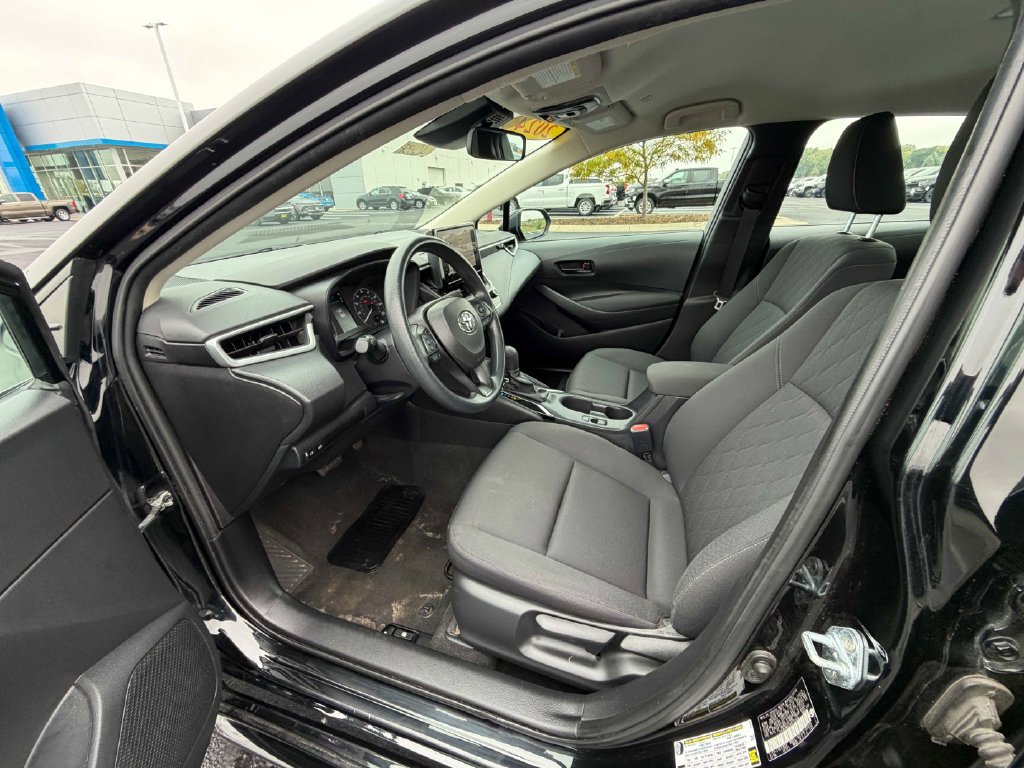 Used 2024 Toyota Corolla LE FWD image 17