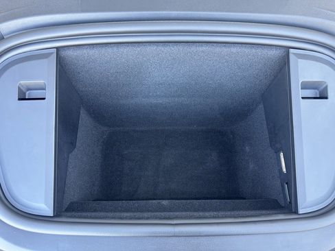 Used 2023 Porsche Taycan image 32