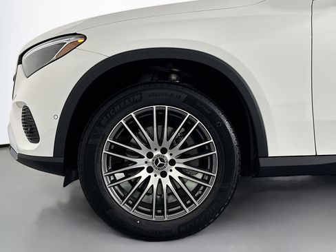 New 2026 Mercedes-Benz GLC 300 image 9