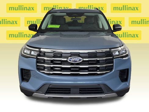 New 2026 Ford Explorer Active RWD image 16