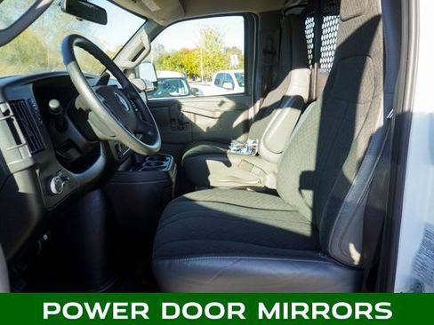 Used 2024 GMC Savana 2500 w/ Driver Convenience Package image 8