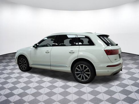 Used 2019 Audi Q7 3.0T Premium Plus w/ Premium Plus Package image 3