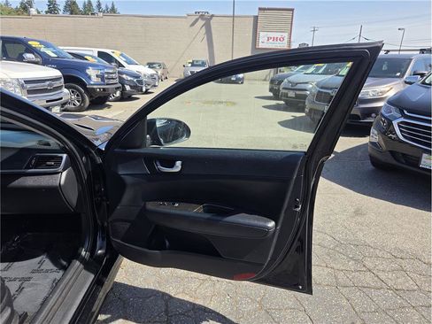 Used 2018 Kia Optima EX FWD image 25