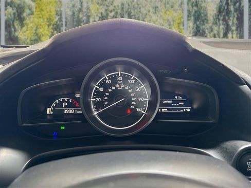 Used 2018 MAZDA MAZDA3 Touring image 15