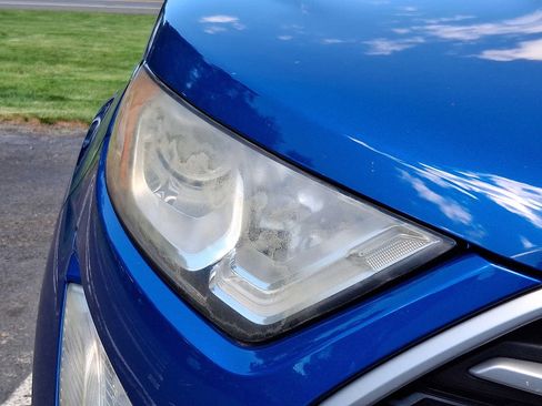 Used 2018 Ford EcoSport SE w/ SE Convenience Package FWD image 9