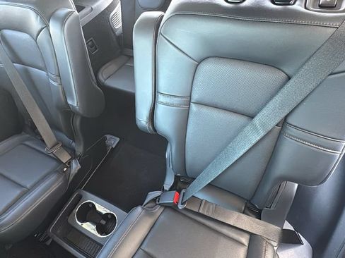 Used 2025 Lincoln Aviator 2WD image 23