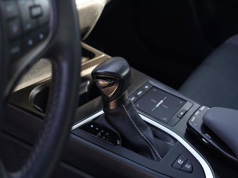 Used 2021 Lexus UX 250h w/ Accessory Package (Z1) AWD/4WD image 7