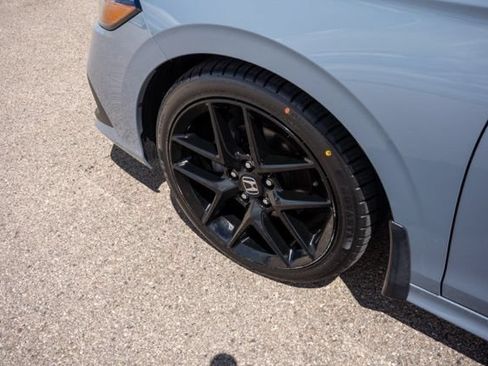 Used 2022 Honda Civic Sport image 12