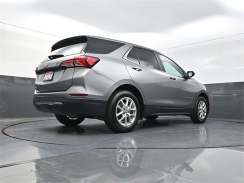 Used 2023 Chevrolet Equinox LT image 33