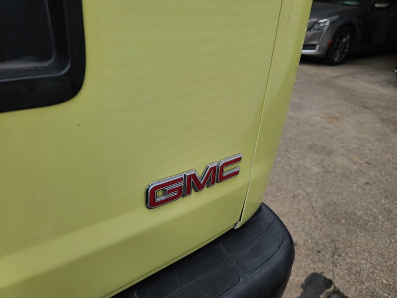 Used 2016 GMC Savana 2500 Extended RWD image 27