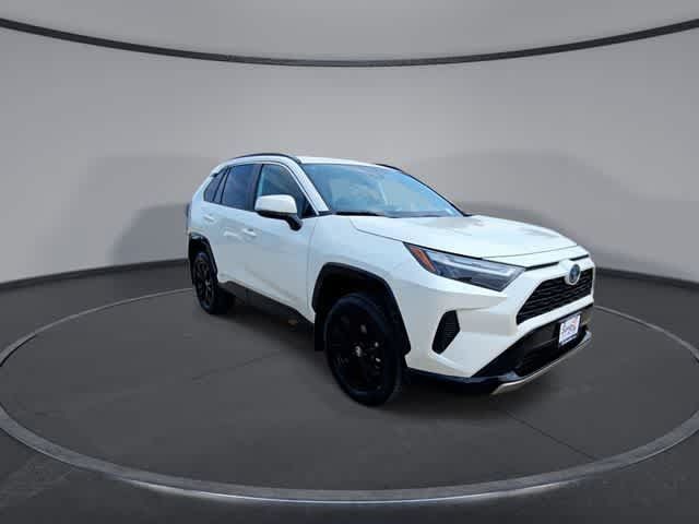 Used 2022 Toyota RAV4 SE AWD/4WD image 2