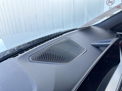 Used 2024 BMW 430i Coupe w/ Convenience Package image 38