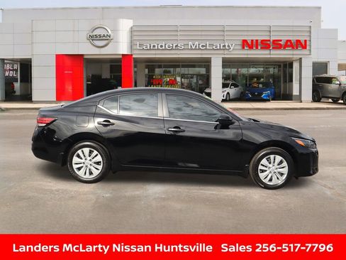 Used 2025 Nissan Sentra S FWD image 2