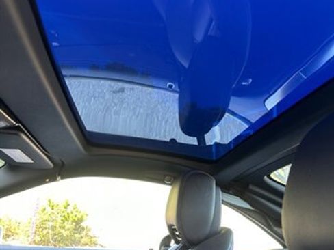 Used 2017 Mercedes-Benz SL 550 image 23