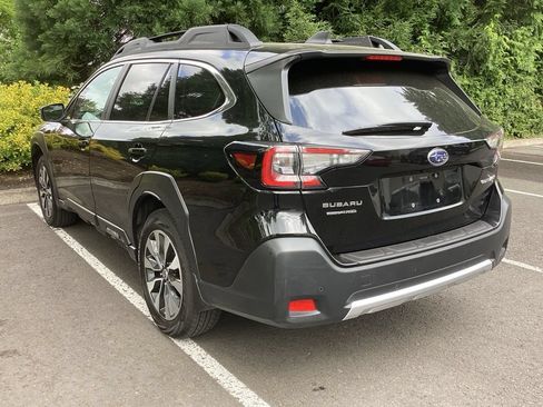 Used 2025 Subaru Outback Limited w/ Popular Package #2 AWD/4WD image 11