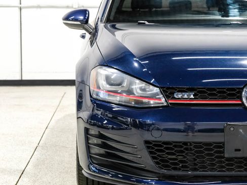 Used 2015 Volkswagen GTI SE image 57