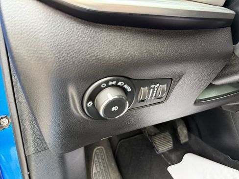 Used 2025 Jeep Compass Limited AWD/4WD image 18