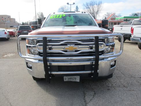 Used 2015 Chevrolet Silverado 3500 LT w/ LT Convenience Package image 7