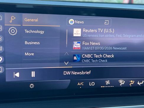 Used 2026 Buick Envision Preferred AWD/4WD image 26