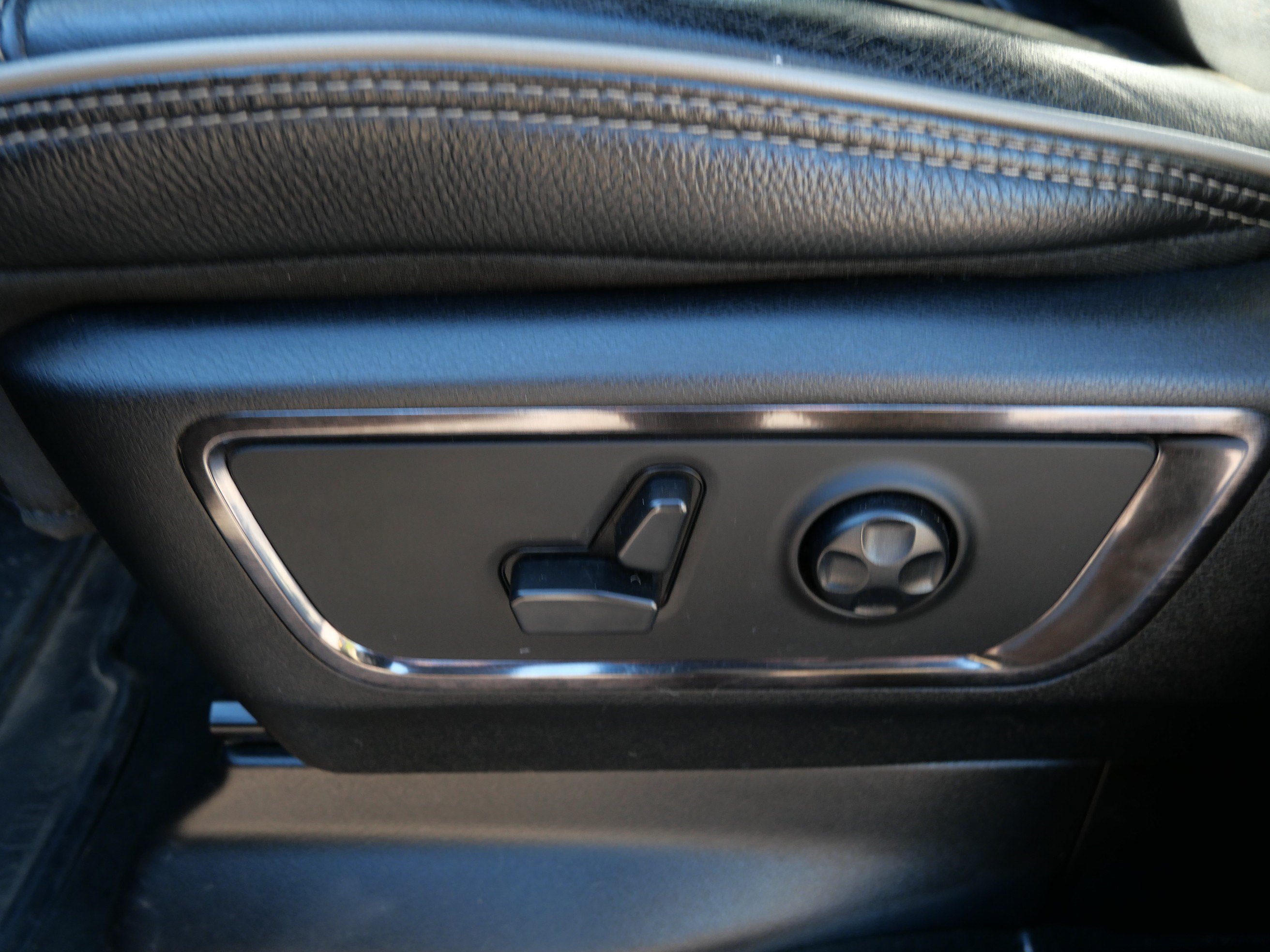 Used 2022 RAM 1500 Limited AWD/4WD image 22