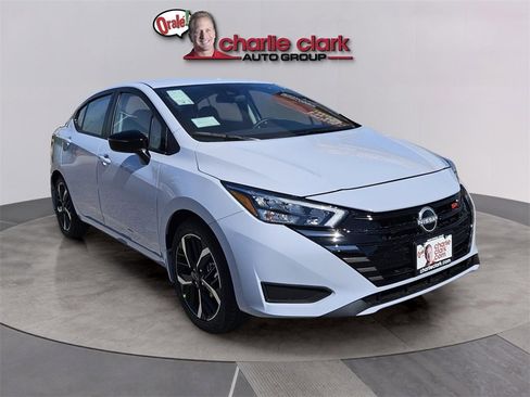 New 2025 Nissan Versa SR w/ Trunk Package image 8