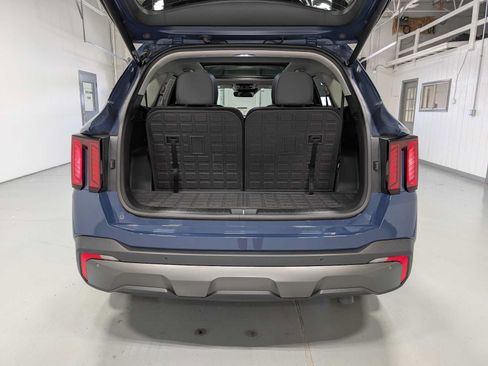 Certified 2025 Kia Sorento X-Line EX AWD/4WD image 43