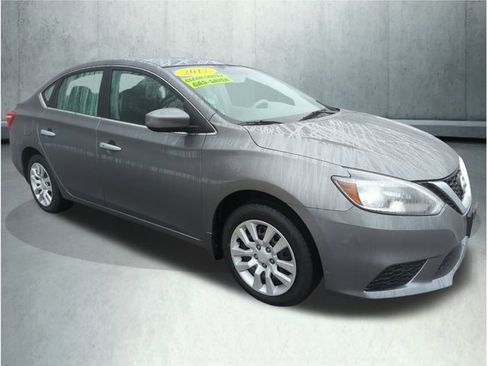 Used 2017 Nissan Sentra SV image 9