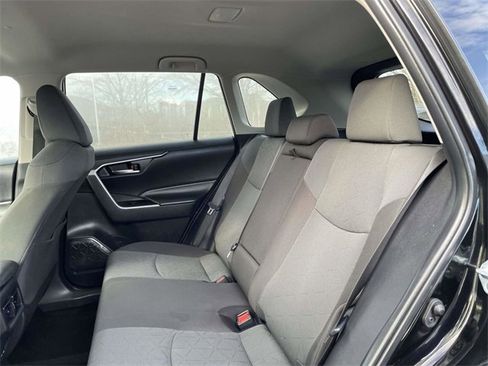 Used 2024 Toyota RAV4 XLE image 16
