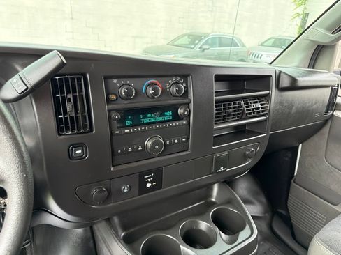 Used 2025 GMC Savana 2500 w/ Driver Convenience Package RWD image 24