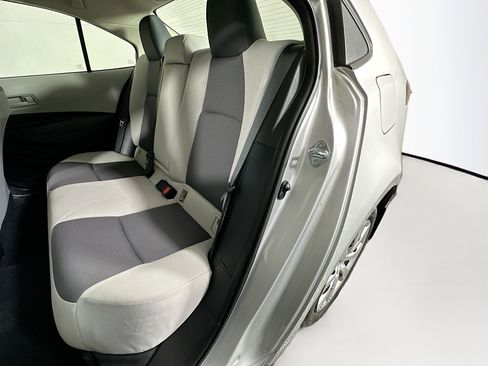 Used 2025 Toyota Corolla LE image 25