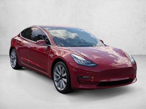 Used 2018 Tesla Model 3 Long Range RWD image 3