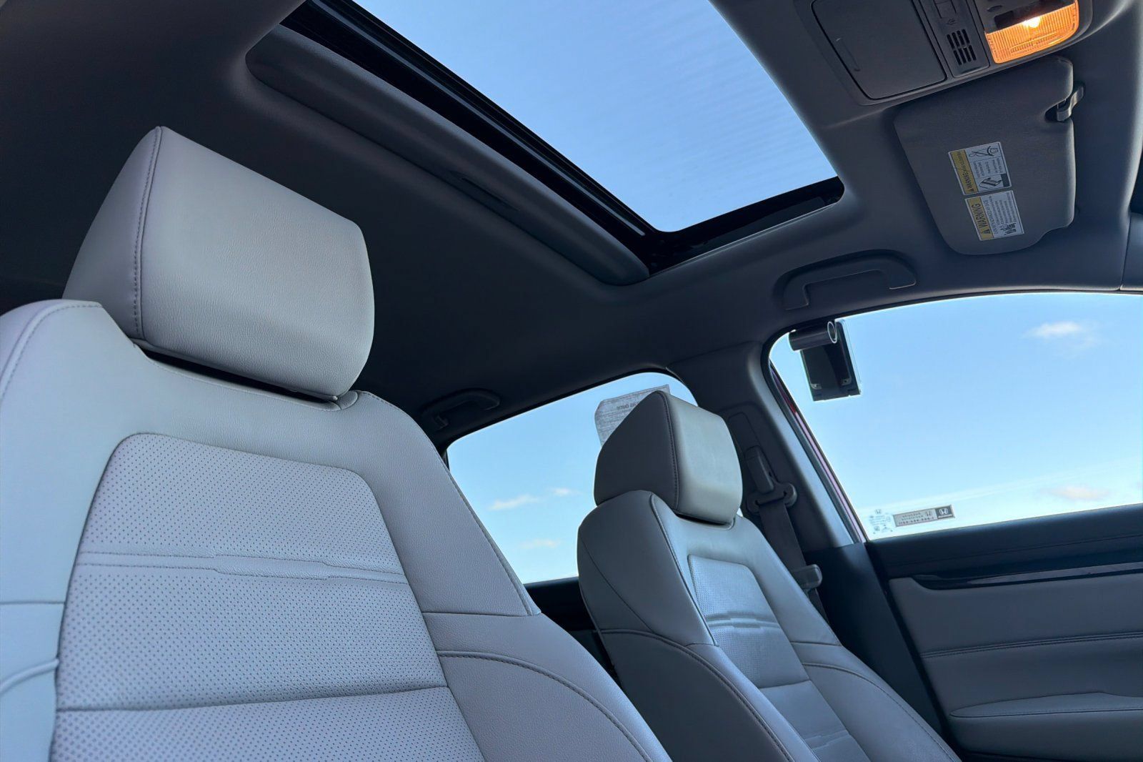 Used 2022 Honda CR-V Touring image 16