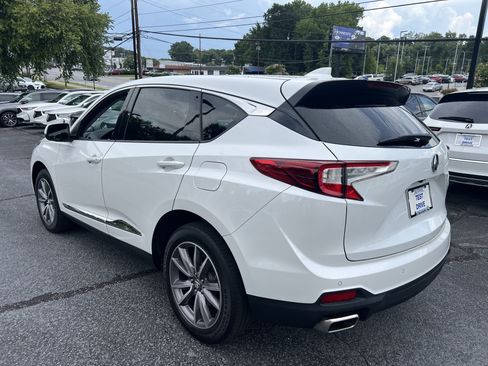 Used 2023 Acura RDX FWD w/ Technology Package image 3