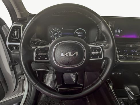 Used 2023 Kia Sorento SX image 10