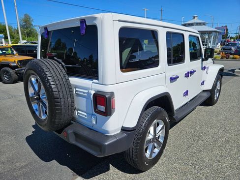 Used 2021 Jeep Wrangler Unlimited Sahara w/ Uconnect 4C Nav & Sound Group AWD/4WD image 5