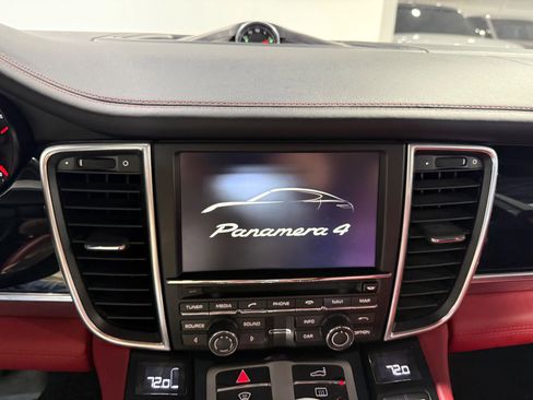 Used 2016 Porsche Panamera 4 image 39